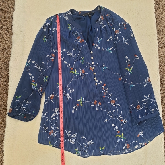 WHITEHOUSE BLACKMART blouse size 10 3/4 sleeve flowery V neck - Picture 4 of 9